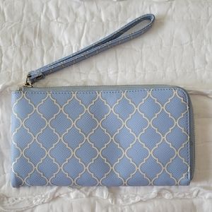 altar'd state Stand Out For Good Wristlet Wallet EUC Powder Blue & White Ogee